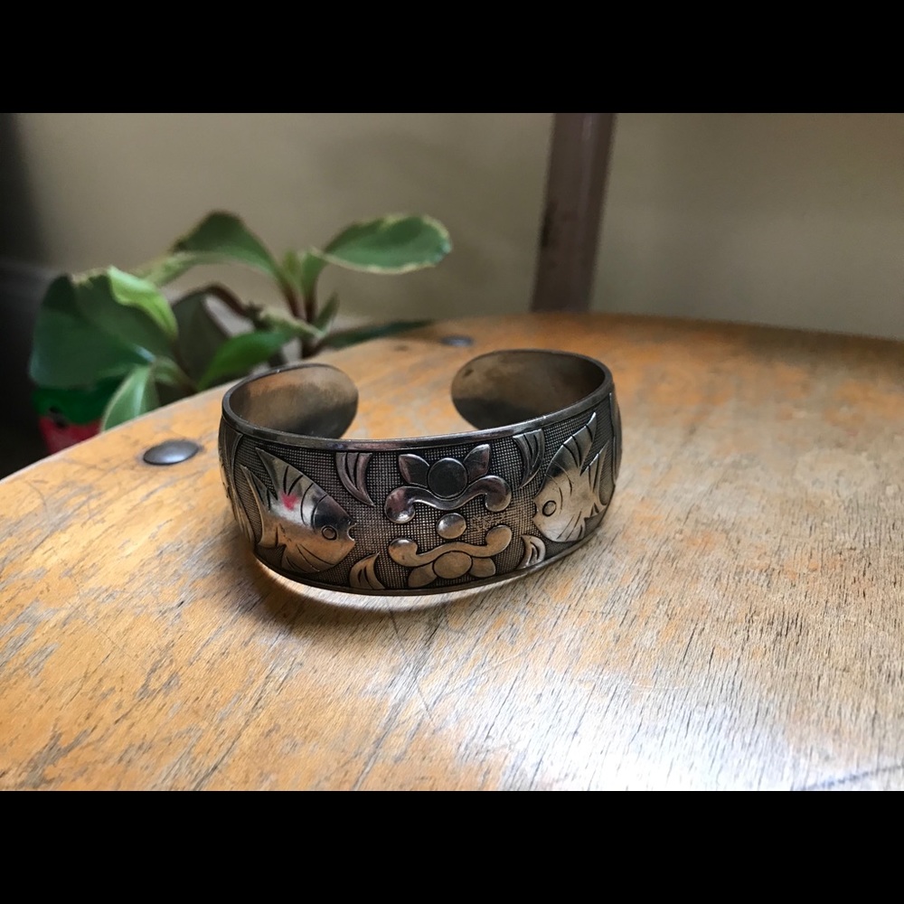 Aquatic silver bangle